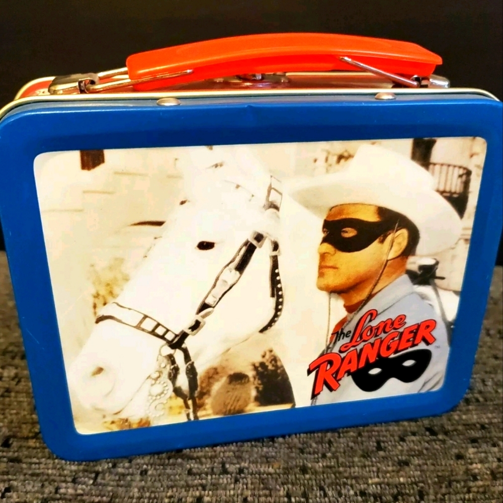 The Lone Ranger Metal Tin Lunchbox with Clasp. 1997 The Tin Box Company